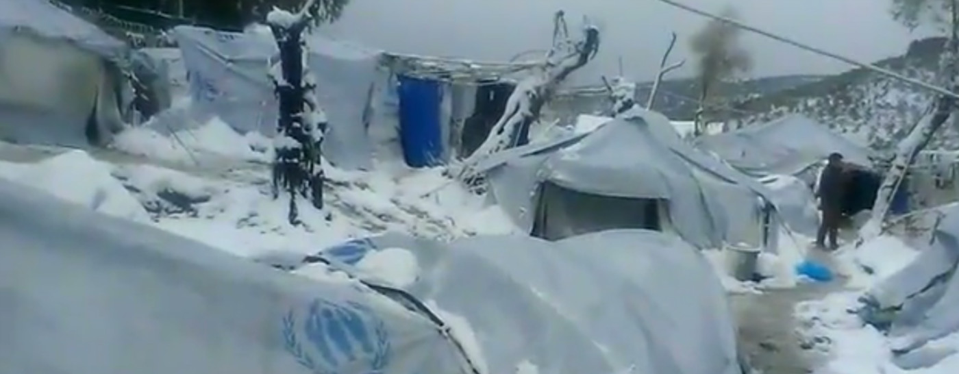 snow-covered-refugee-camp-in-greece