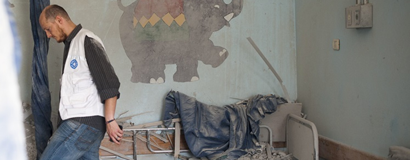 volunteer-in-war-zone-childs-bedroom